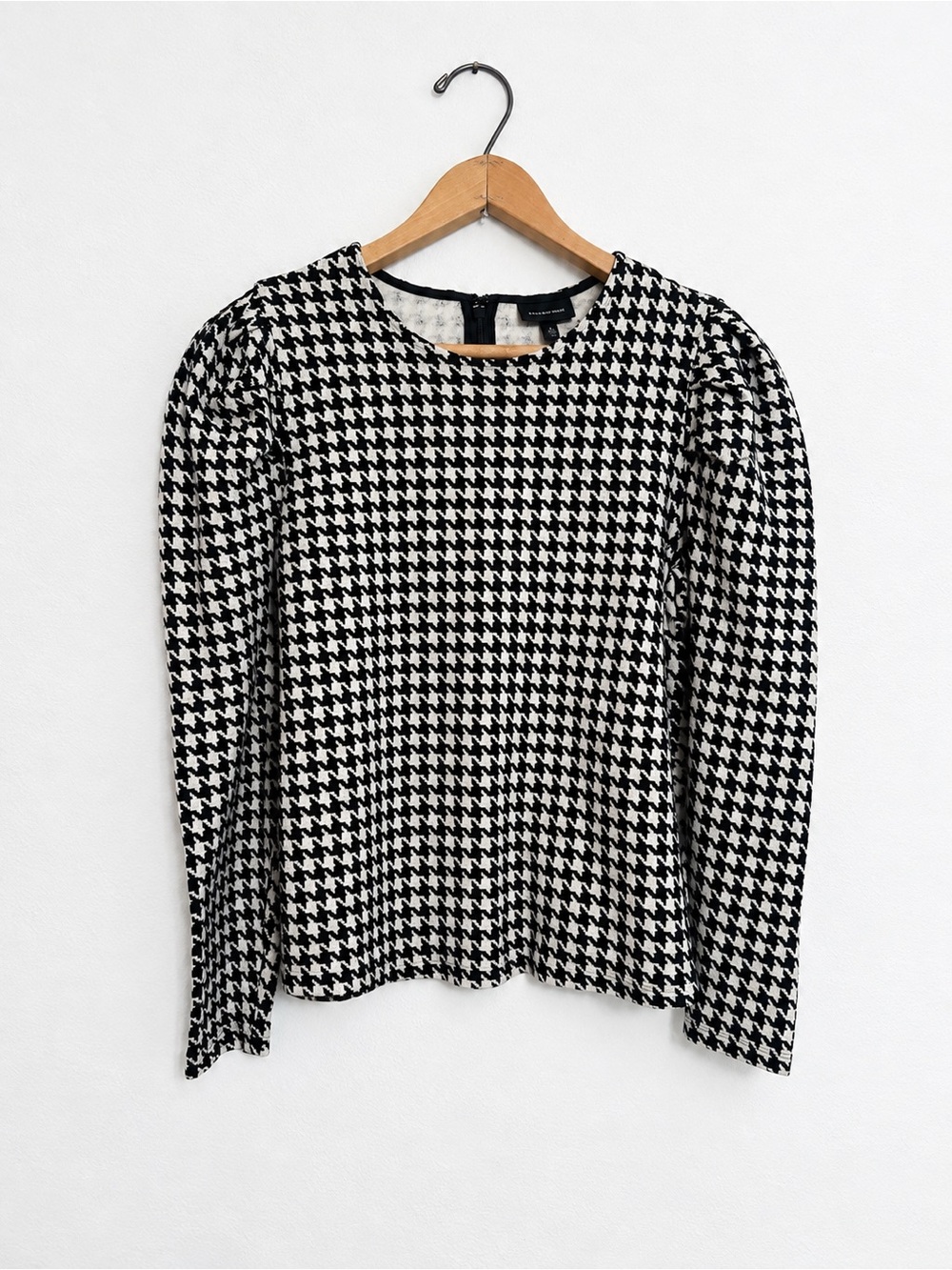 Who What Wear Houndstooth Black White Long Sleeve Top Size XS EUC